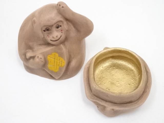 姿の良い香合　本金箔　ビンテージ　茶道具　古美術　蒲池窯造 琵琶　香合 道具 ] - 道具 蒲池窯造 寿靭猿香合（共箱） | ネットショップ圭